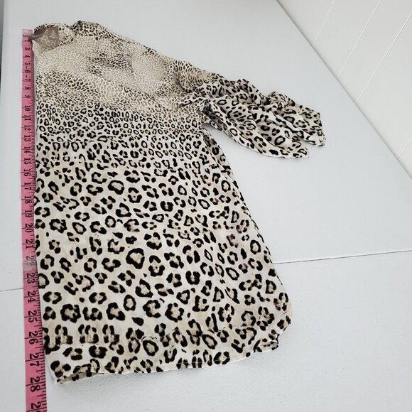 Chicos Womens Animal Print Zip Front Top Size 3 US XL V Neck 3/4 Sleeve Roll Tab - Picture 7 of 9